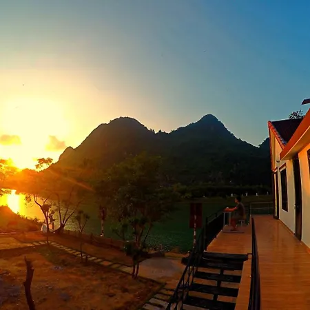 Charm'S Homestay Phong Nha Exterior photo
